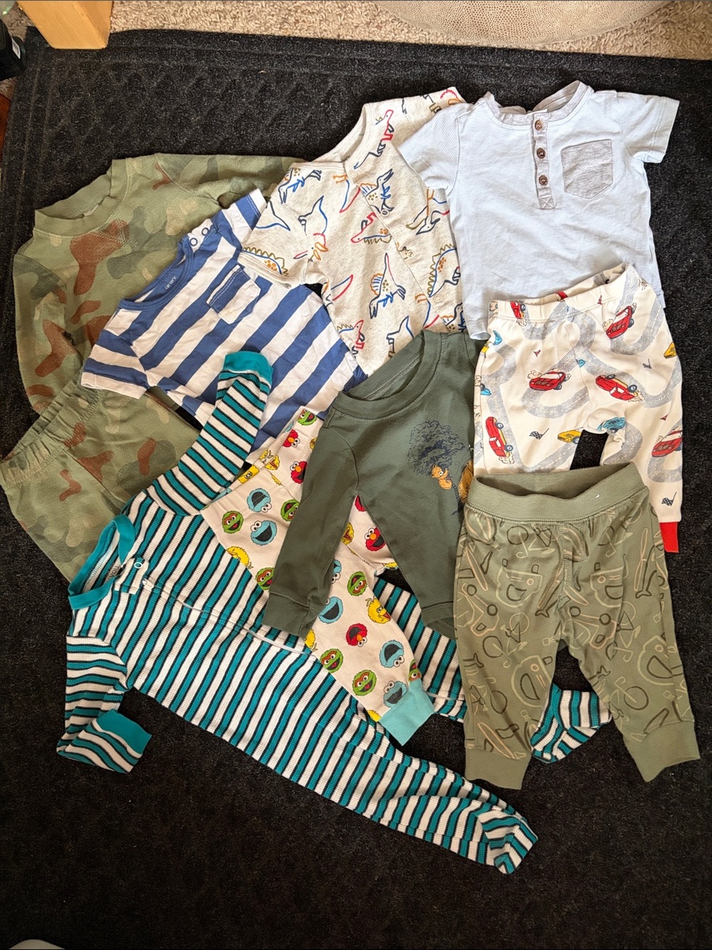 Carter's 10 piece Mix Lot Pants Tops Onesie Size 6-9 months